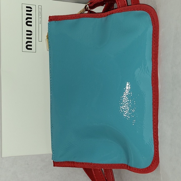 !NOT FOR SALE! bag Purse Cosmetic Pouch Blue Red Leather New in box - Picture 7 of 10